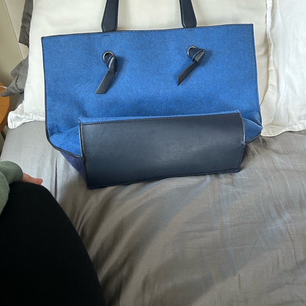 Tory Burch Navy and Teal Felt Colorblock Tote Bag - Picture 9 of 10